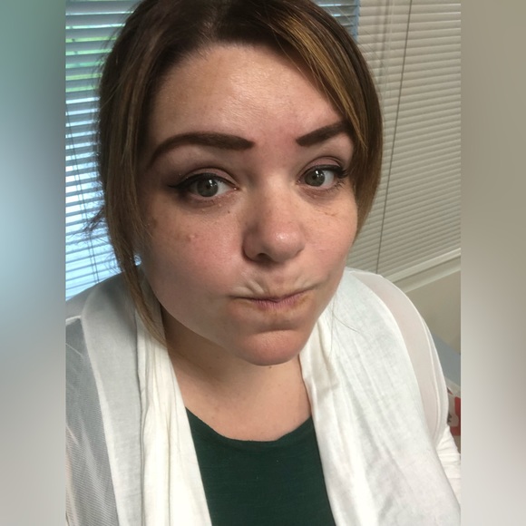 Meet your Posher, Amber! - Picture 8 of 9